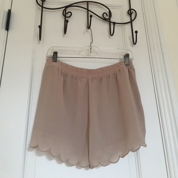 ❌❌❌stretchy scalloped shorts - Picture 2 of 2
